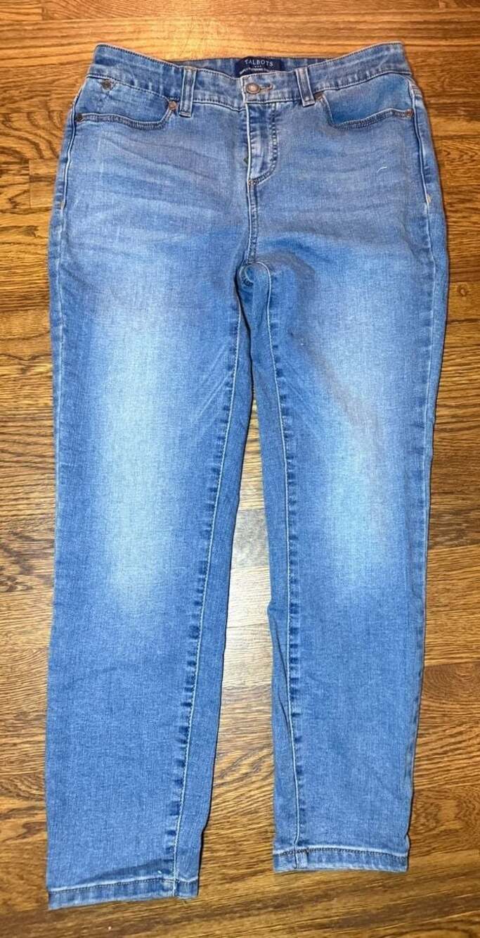 Talbots Simply Flattering Collection 4 Button Ankle Detail 5 Pocket Jeans